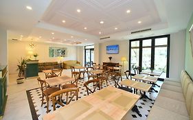 Hotel Avenue 30